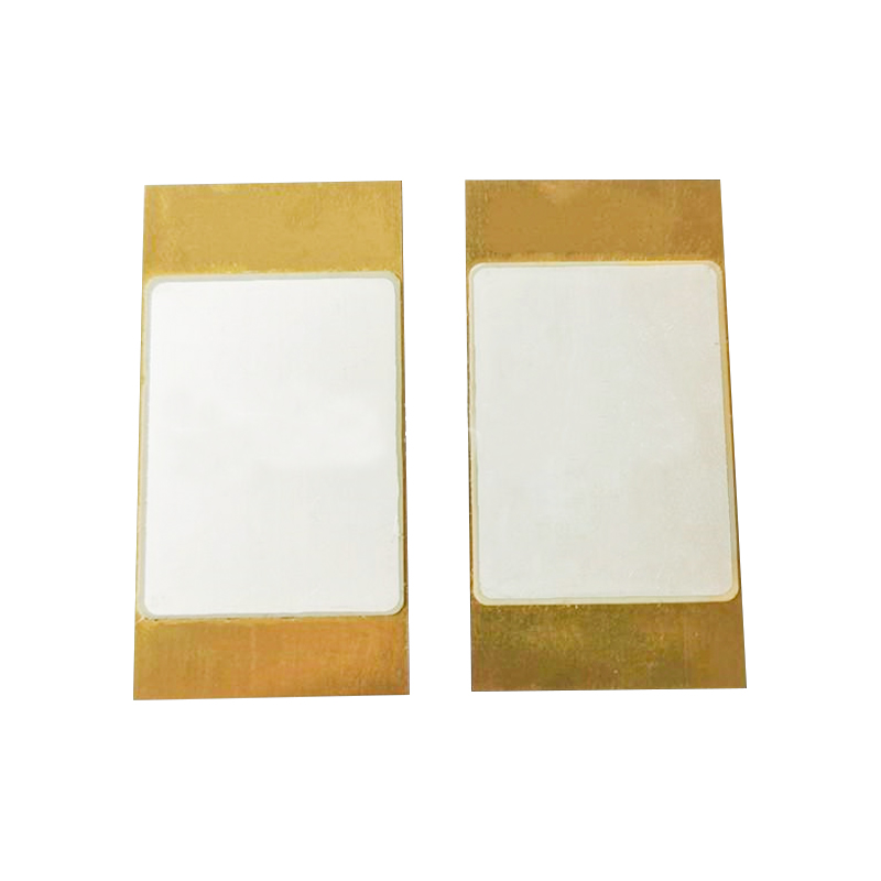 Atomizador piezoeléctrico con sensor de generación de energía/calefacción